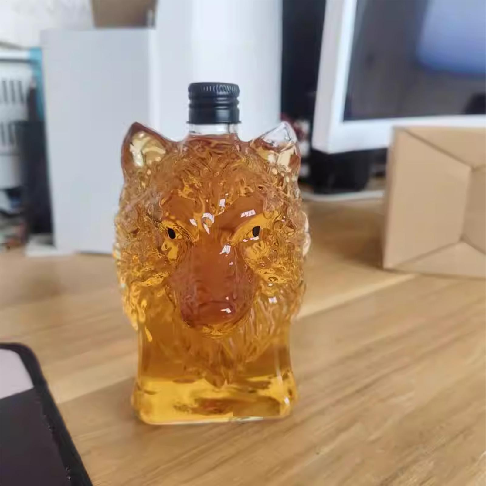 Whiskey Bottle Wolf Shape Wine - Vintage Collectible Glass recension och pris
