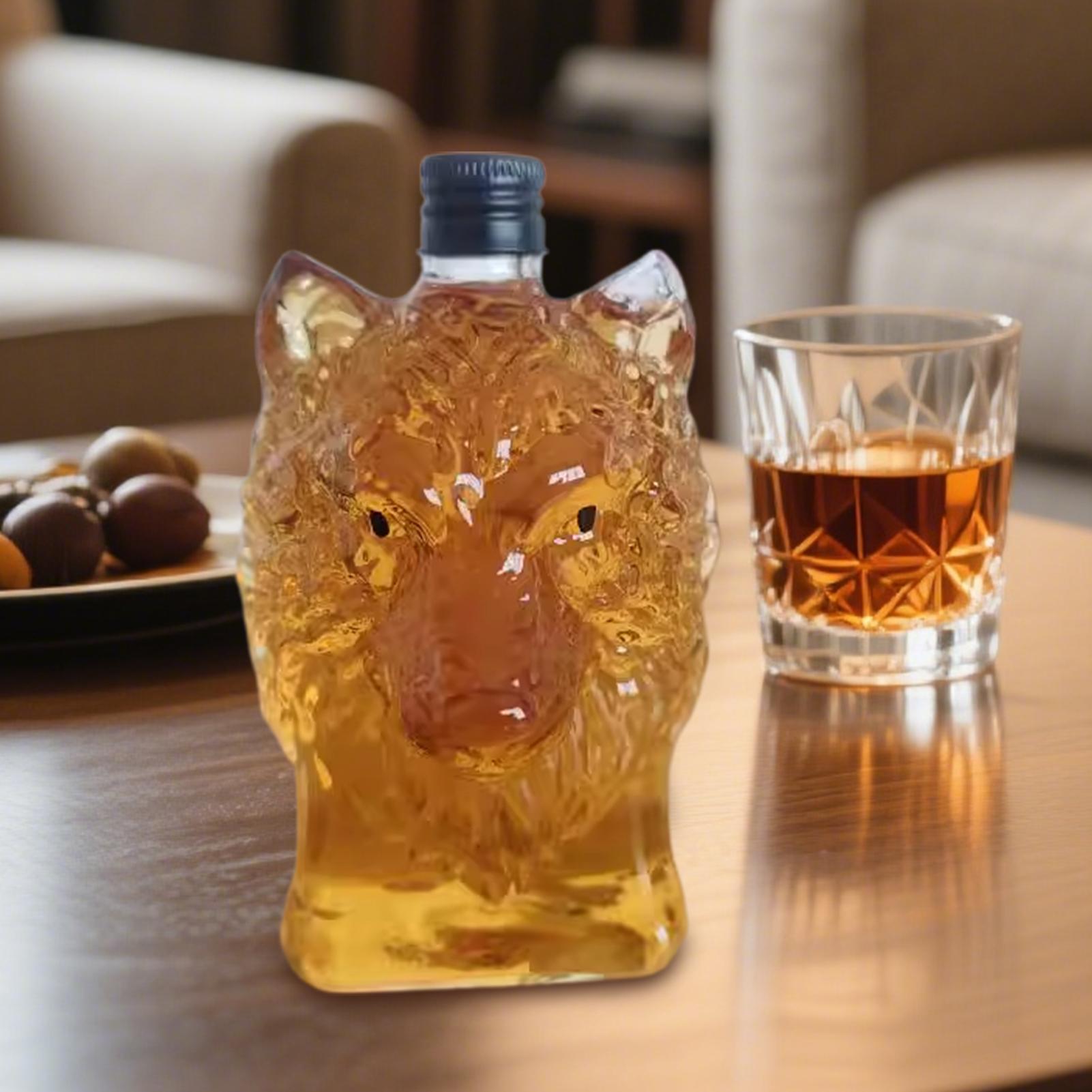 Whiskey Bottle Wolf Shape Wine - Vintage Collectible Glass recension och pris