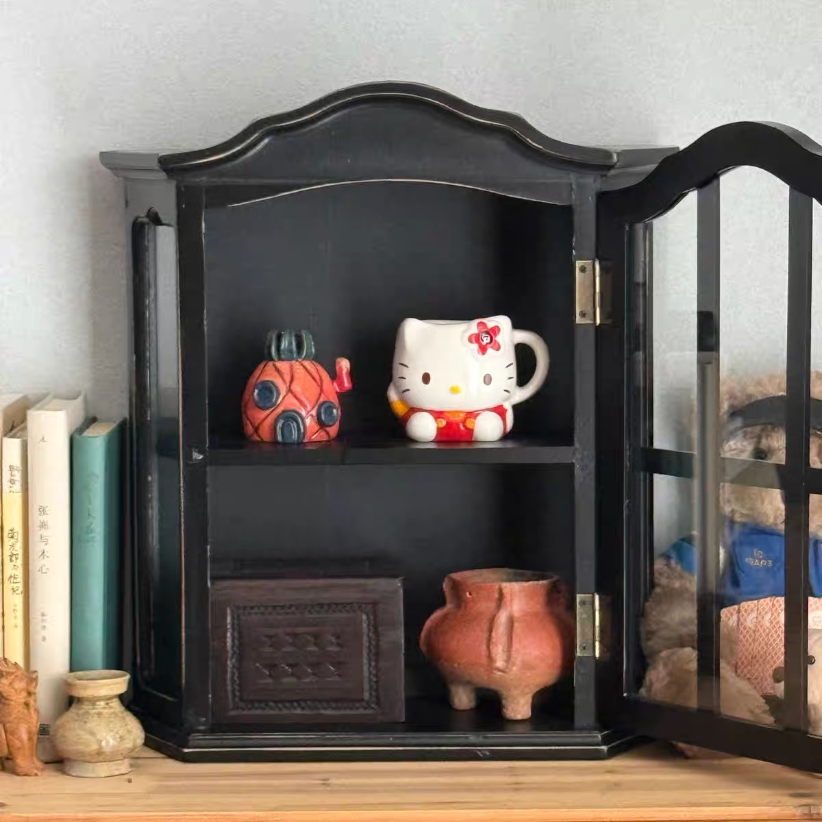 Vintage Distressed Wood Wall C - Vintage Collectible Glass recension och pris